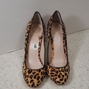 Leopard Print Women's Pumps - Size 9